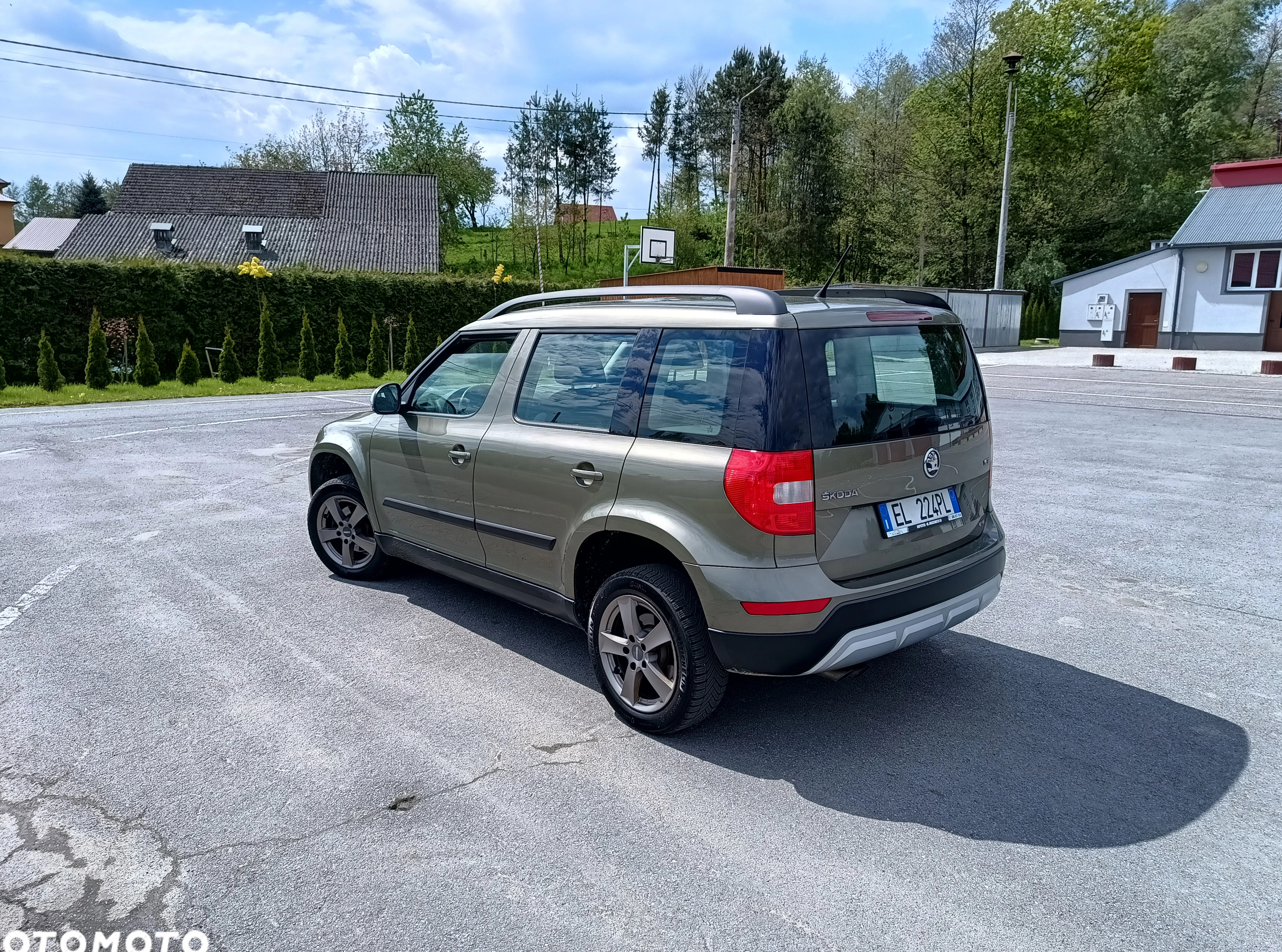 Skoda Yeti cena 42900 przebieg: 153000, rok produkcji 2014 z Brzesko małe 191